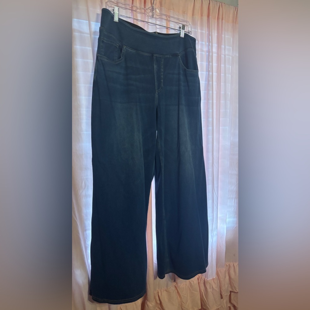 HALARA Wide-Leg Jeans in Deep Blue